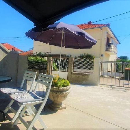 Apartment Fain - Private Parking Ζαντάρ Εξωτερικό φωτογραφία