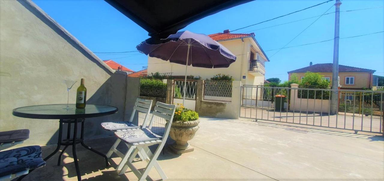 Apartment Fain - Private Parking Ζαντάρ Εξωτερικό φωτογραφία
