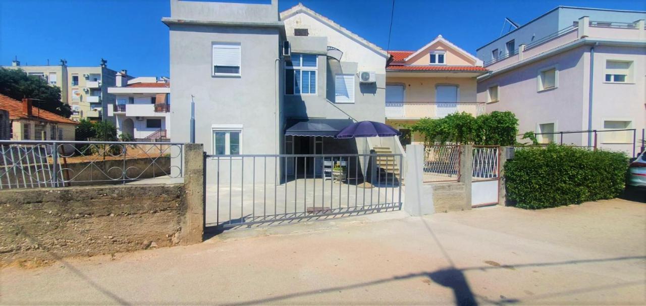 Apartment Fain - Private Parking Ζαντάρ Εξωτερικό φωτογραφία